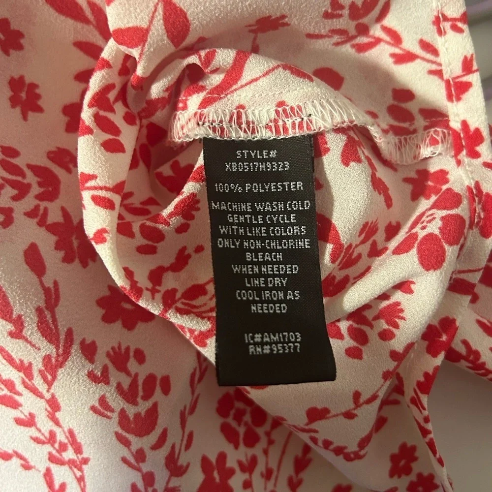 Sanctuary Women’s Sleeveless Button Down Red White Floral Split Back Top…